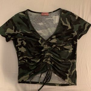 Ragdoll camo top size medium